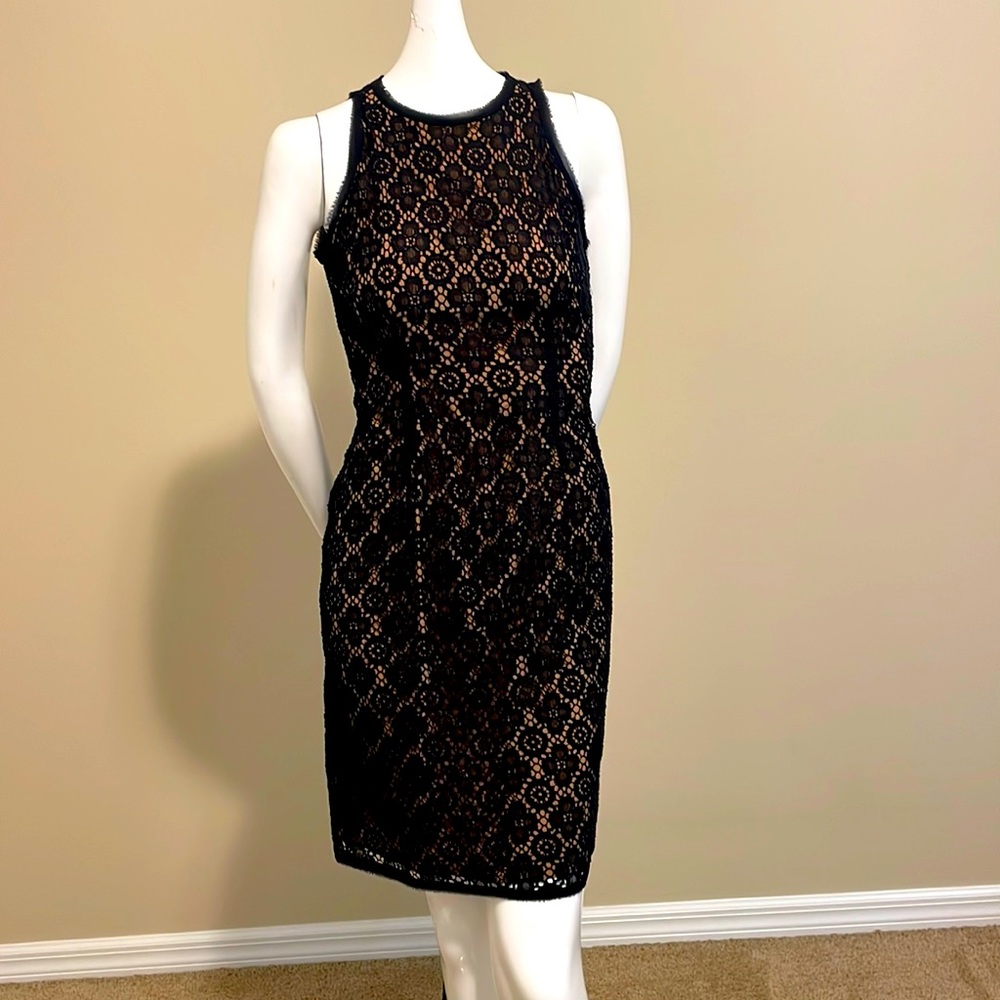 Vince Black Lace Crew Neck Sleeveless Nude Silk Lined Sheath Dress Size 2